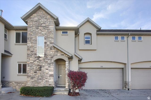 1581 WYNGATE PARK DR, South Jordan, UT 84095