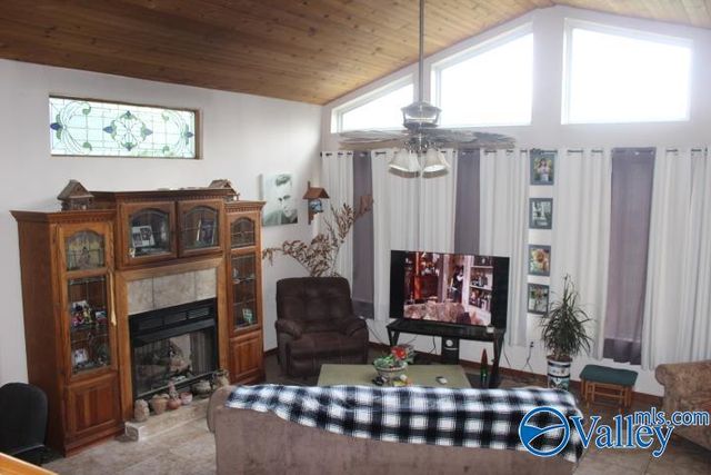 132 Winston Drive, Valley Head, AL 35989