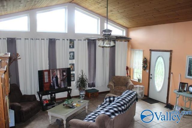 132 Winston Drive, Valley Head, AL 35989