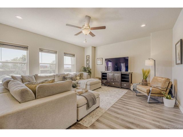 291 Sabin Way, Lochbuie, CO 80603