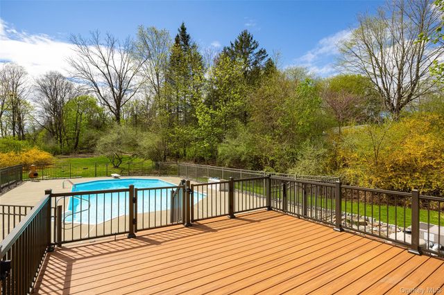 36 Forest Valley Road, Pleasant Valley, NY 12569