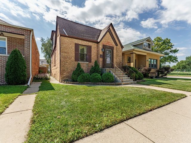 6731 W Albion Avenue, Chicago, IL 60631