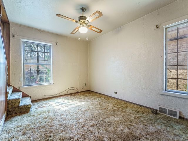 6731 W Albion Avenue, Chicago, IL 60631