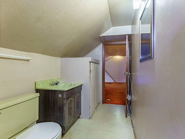 6731 W Albion Avenue, Chicago, IL 60631
