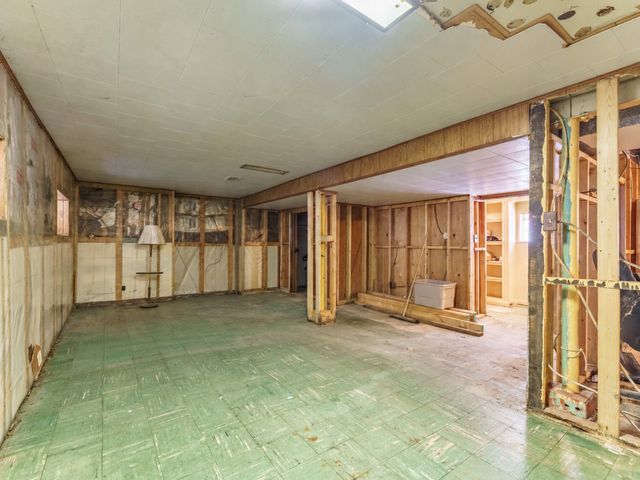 6731 W Albion Avenue, Chicago, IL 60631