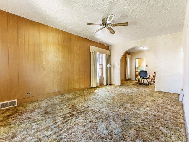 6731 W Albion Avenue, Chicago, IL 60631