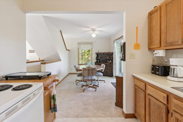 5594 S Peacock Trail, Peacock Twp, MI 49304