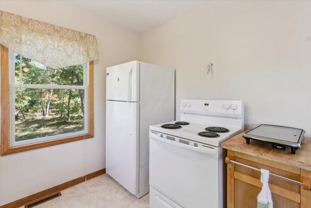 5594 S Peacock Trail, Peacock Twp, MI 49304