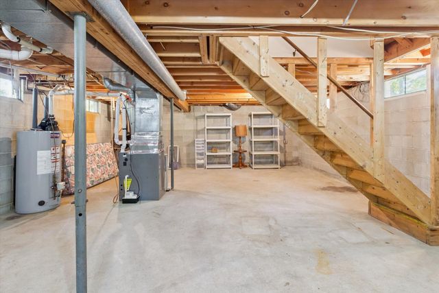 5594 S Peacock Trail, Peacock Twp, MI 49304