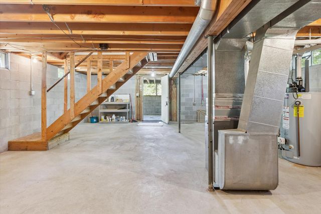 5594 S Peacock Trail, Peacock Twp, MI 49304