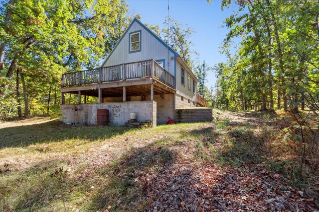 5594 S Peacock Trail, Peacock Twp, MI 49304