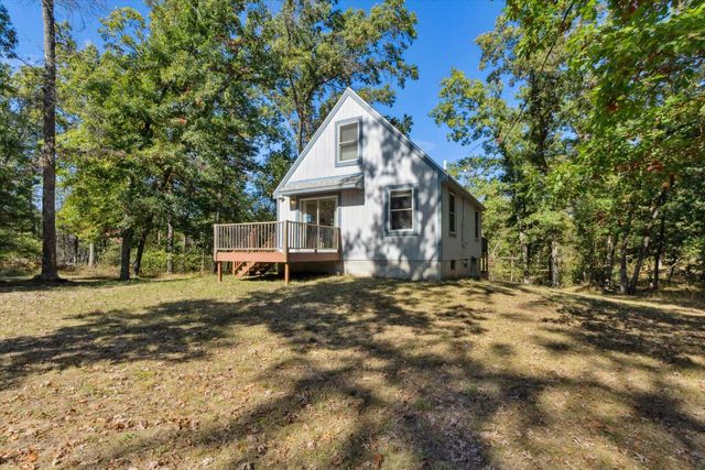 5594 S Peacock Trail, Peacock Twp, MI 49304