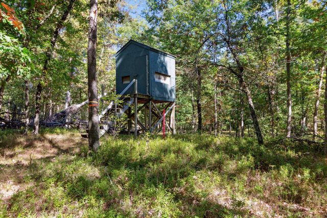 5594 S Peacock Trail, Peacock Twp, MI 49304