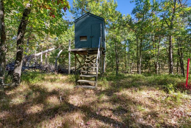 5594 S Peacock Trail, Peacock Twp, MI 49304