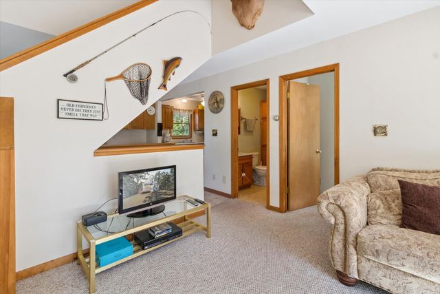 5594 S Peacock Trail, Peacock Twp, MI 49304