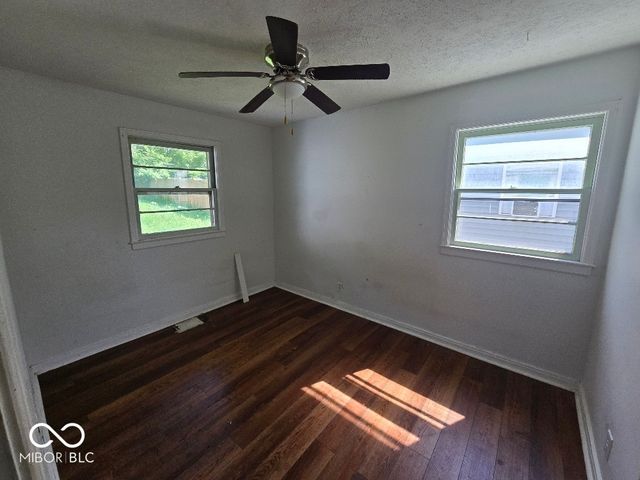 8203 E 48th Street, Indianapolis, IN 46226