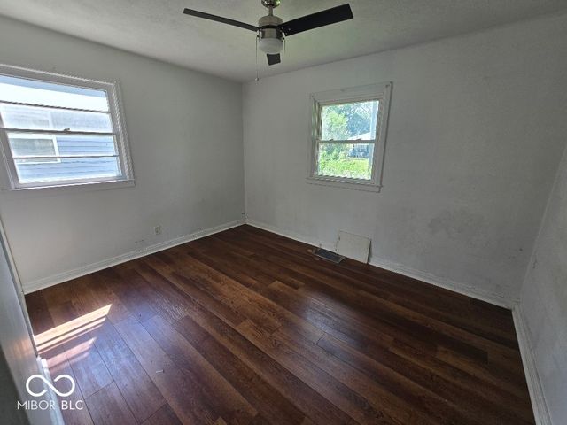 8203 E 48th Street, Indianapolis, IN 46226