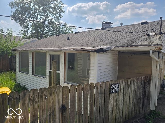 8203 E 48th Street, Indianapolis, IN 46226