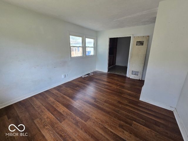 8203 E 48th Street, Indianapolis, IN 46226