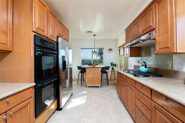 1404 Corona Drive, Glendale, CA 91205