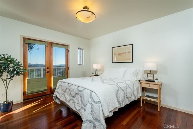 1404 Corona Drive, Glendale, CA 91205