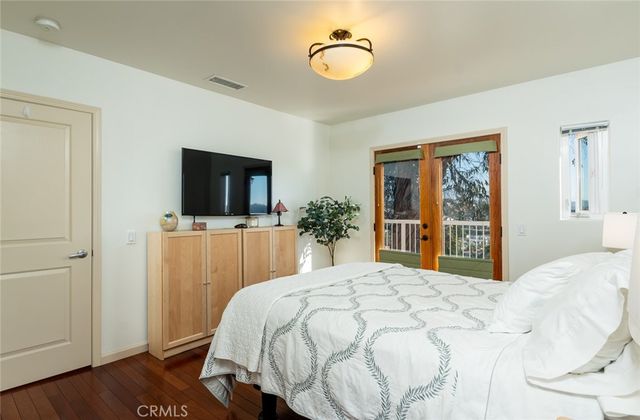 1404 Corona Drive, Glendale, CA 91205