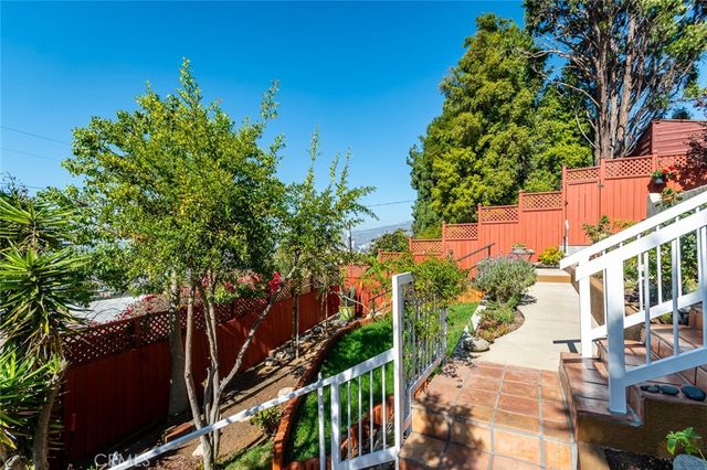 1404 Corona Drive, Glendale, CA 91205