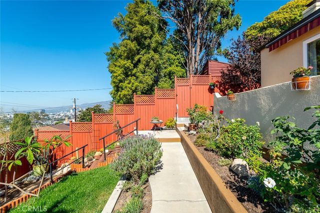 1404 Corona Drive, Glendale, CA 91205