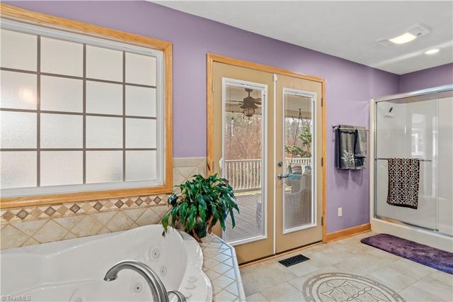 5971 Holder Road, Clemmons, NC 27012