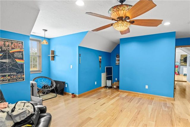 5971 Holder Road, Clemmons, NC 27012