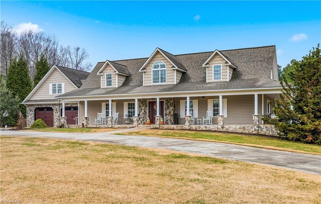 5971 Holder Road, Clemmons, NC 27012