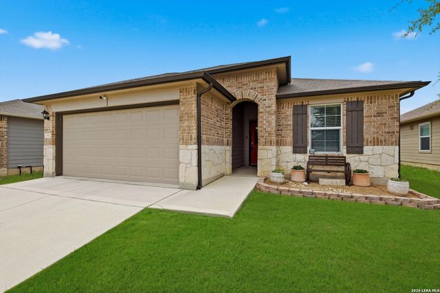 832 Cinnamon Teal, Seguin, TX 78155