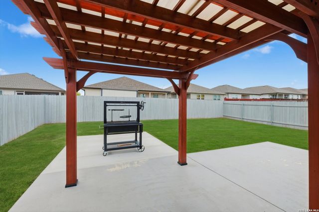 832 Cinnamon Teal, Seguin, TX 78155