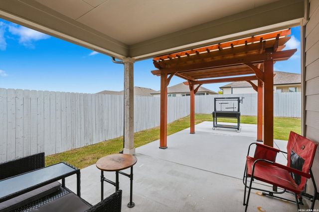 832 Cinnamon Teal, Seguin, TX 78155