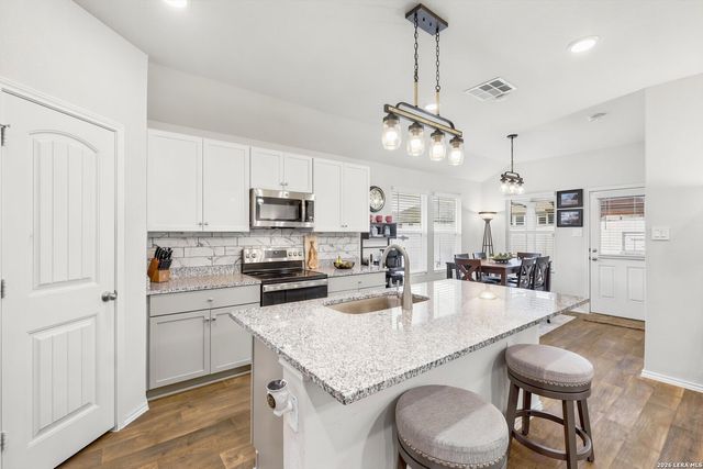 832 Cinnamon Teal, Seguin, TX 78155