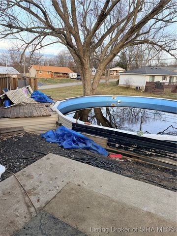 592 N Minor Lane, Madison, IN 47250