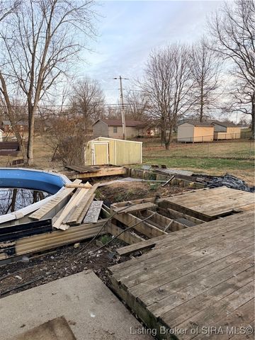 592 N Minor Lane, Madison, IN 47250