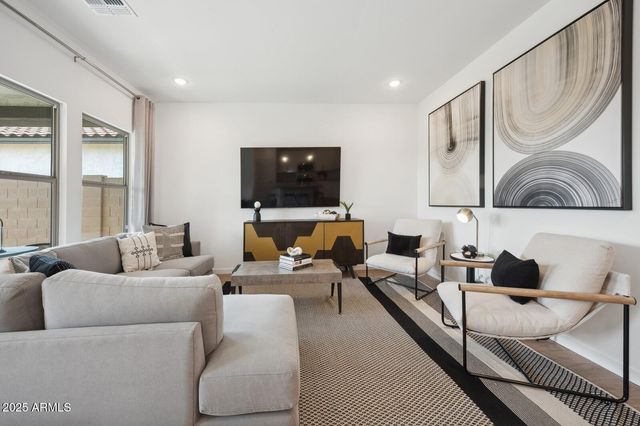 7315 S 75th Drive, Laveen, AZ 85339