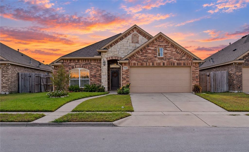 7846 Fort Griffen Dr, Corpus Christi, TX 78414 — photo 2