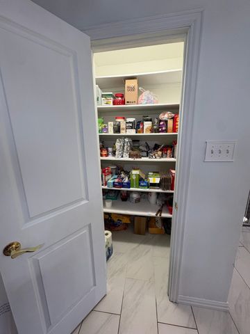 2925 Ridgewood Drive, Hurst, TX 76054