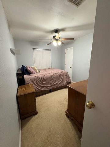 2925 Ridgewood Drive, Hurst, TX 76054