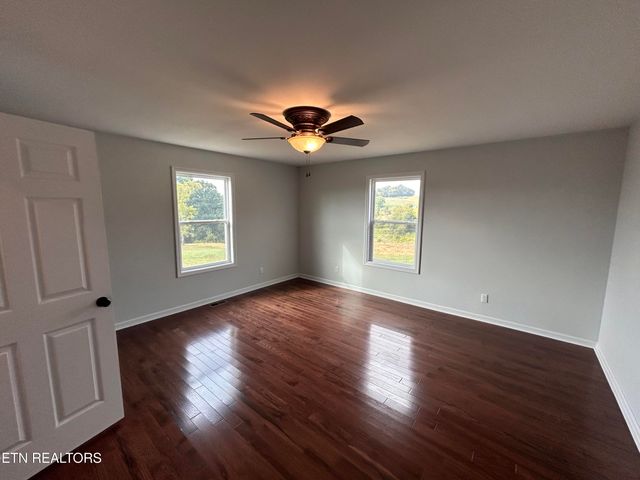 1174 Howell River Rd, Rutledge, TN 37861