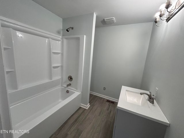 1174 Howell River Rd, Rutledge, TN 37861