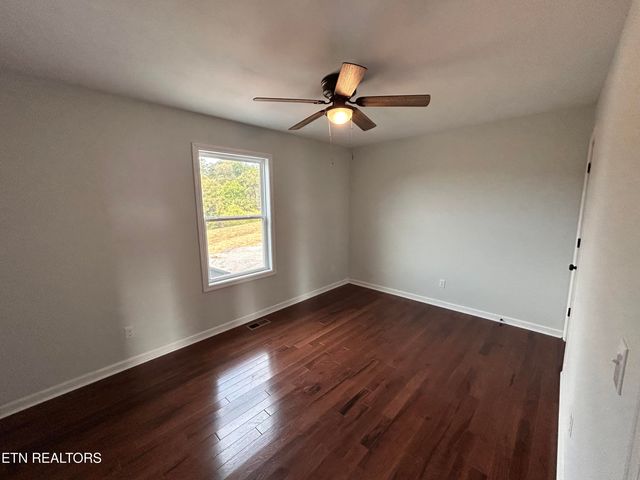 1174 Howell River Rd, Rutledge, TN 37861