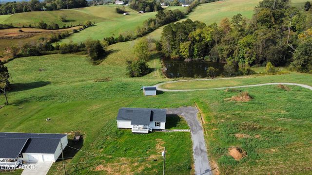 1174 Howell River Rd, Rutledge, TN 37861