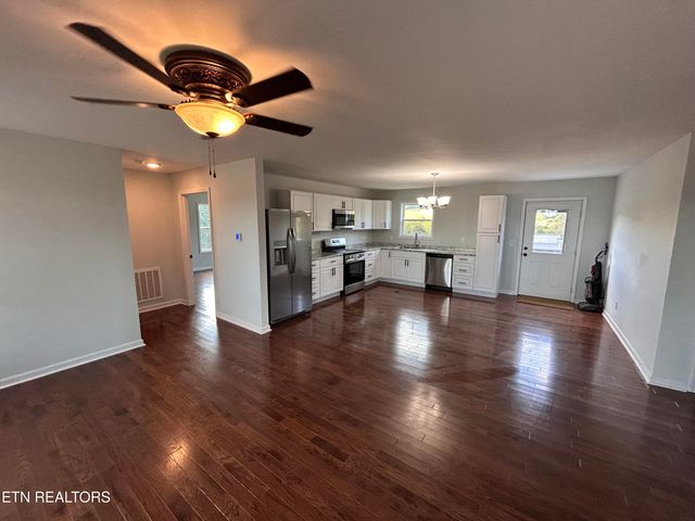 1174 Howell River Rd, Rutledge, TN 37861