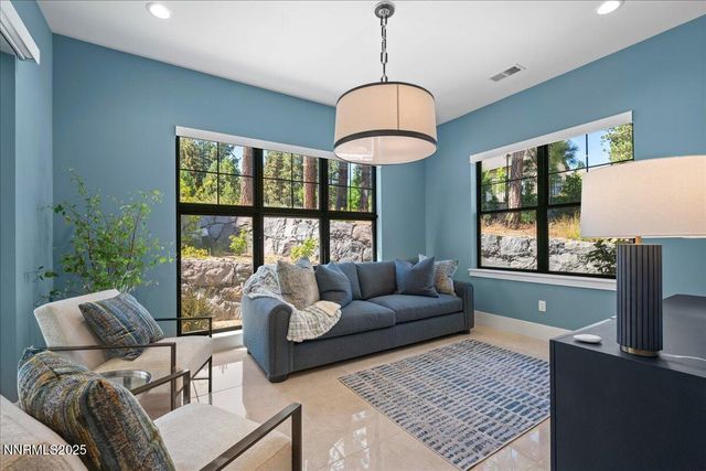 20555 Latour Way, Reno, NV 89511