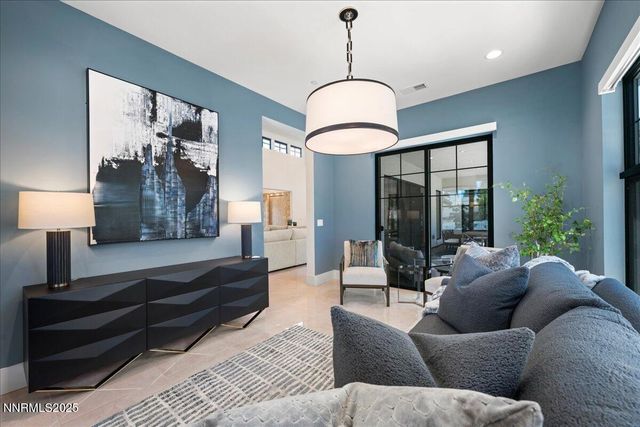 20555 Latour Way, Reno, NV 89511