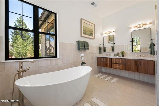 20555 Latour Way, Reno, NV 89511