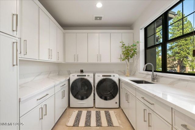 20555 Latour Way, Reno, NV 89511